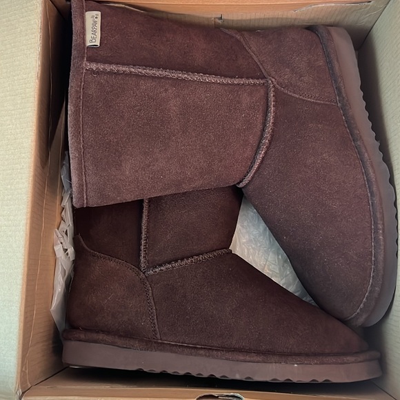 Boots - Picture 5 of 6